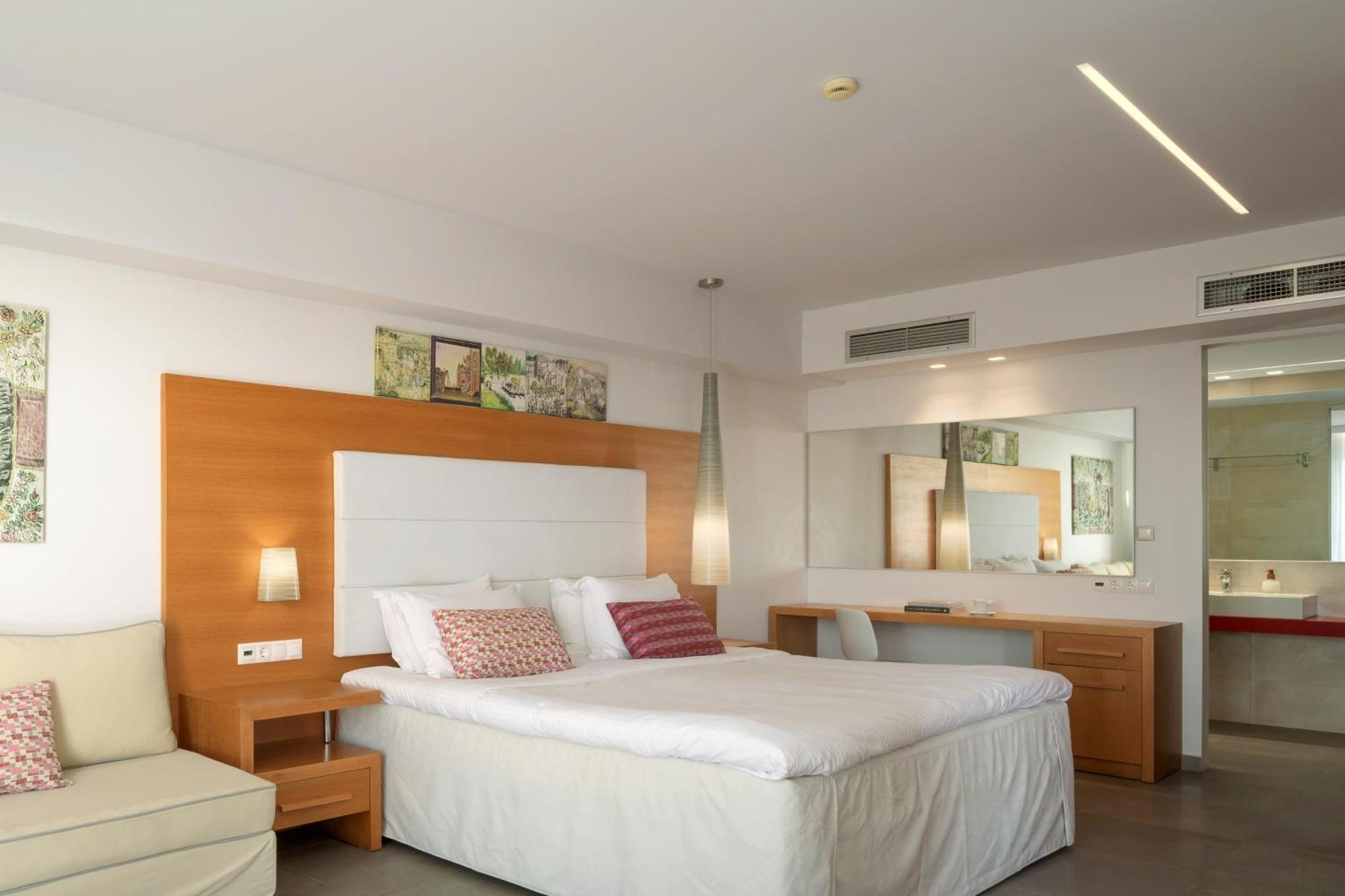 ไฮ บีช โฮเต็ล Hotel มาเลีย ภายนอก รูปภาพ