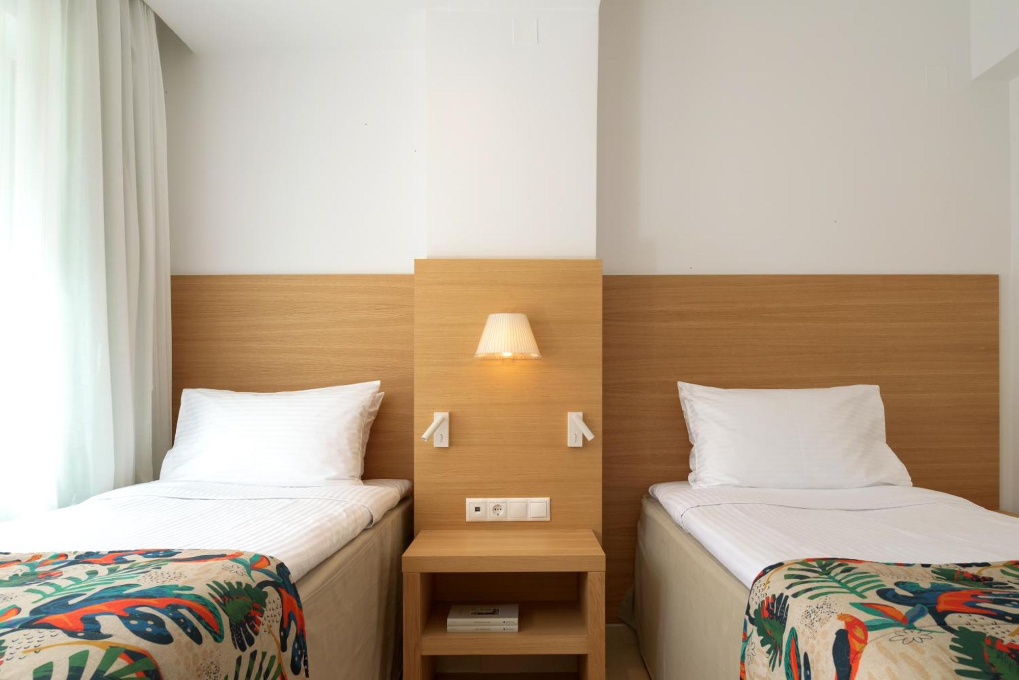 ไฮ บีช โฮเต็ล Hotel มาเลีย ภายนอก รูปภาพ
